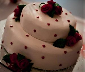 2 tier simple wedding cake