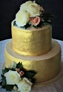 rough finish gold wedding cake