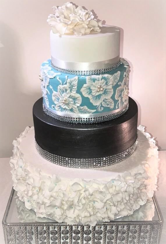 ava wedding cake