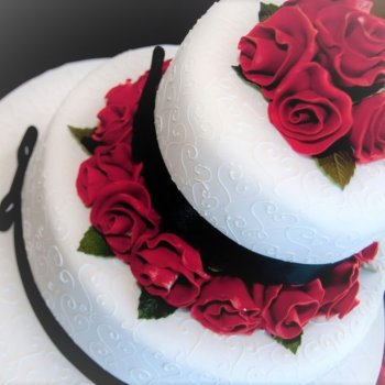 jess wedding cake