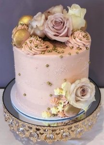 pink and gold wedding cake