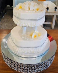 2 tier pedestal octagonal wedding cake with sugar flowers by rimma's wedding cakes perth